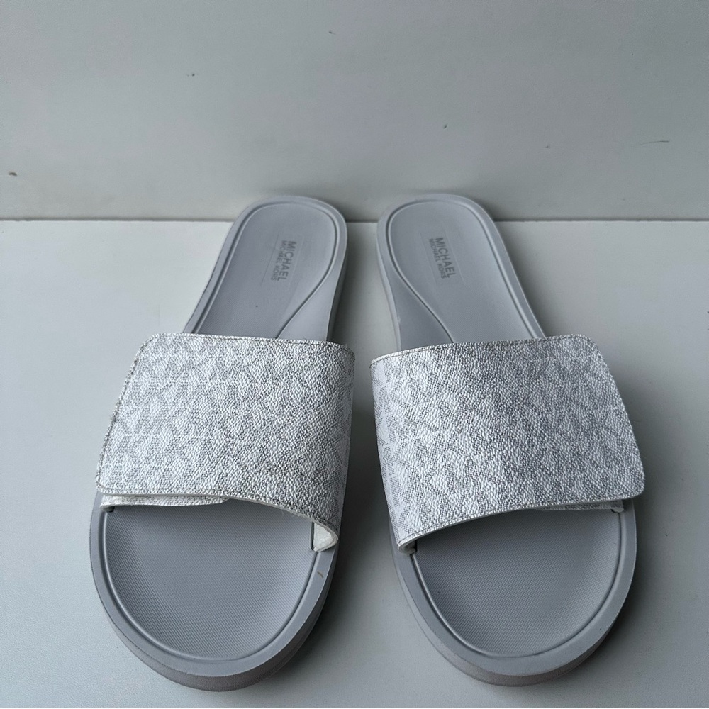 Michael Kors SLIDES Wade Adjustable MK Logo slide Sandal shoes White/gray Sz 11 - Picture 2 of 11
